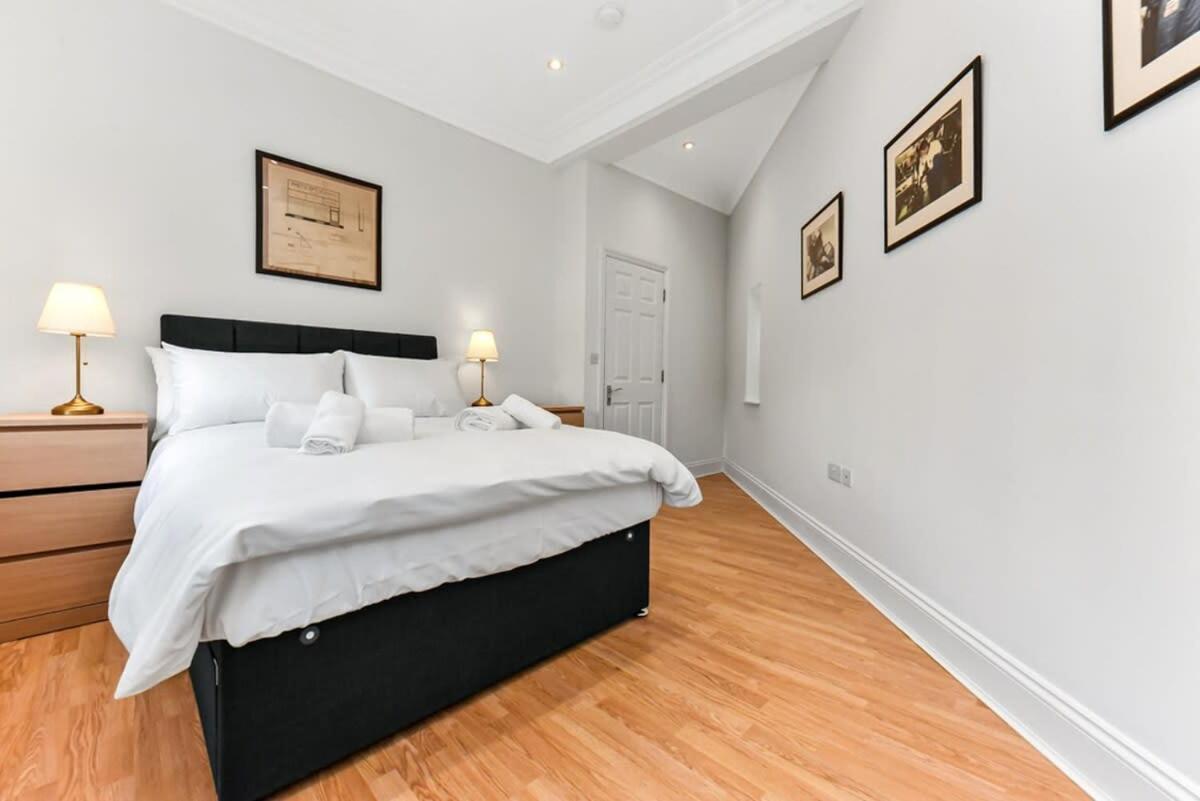 Modern 2 Bedroom Flat For 4 In Greater