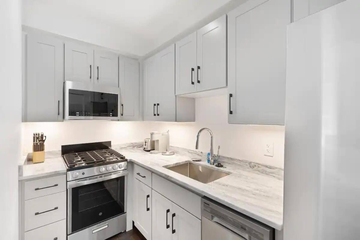 With Private Bathroom And Shared Kitchen Londres