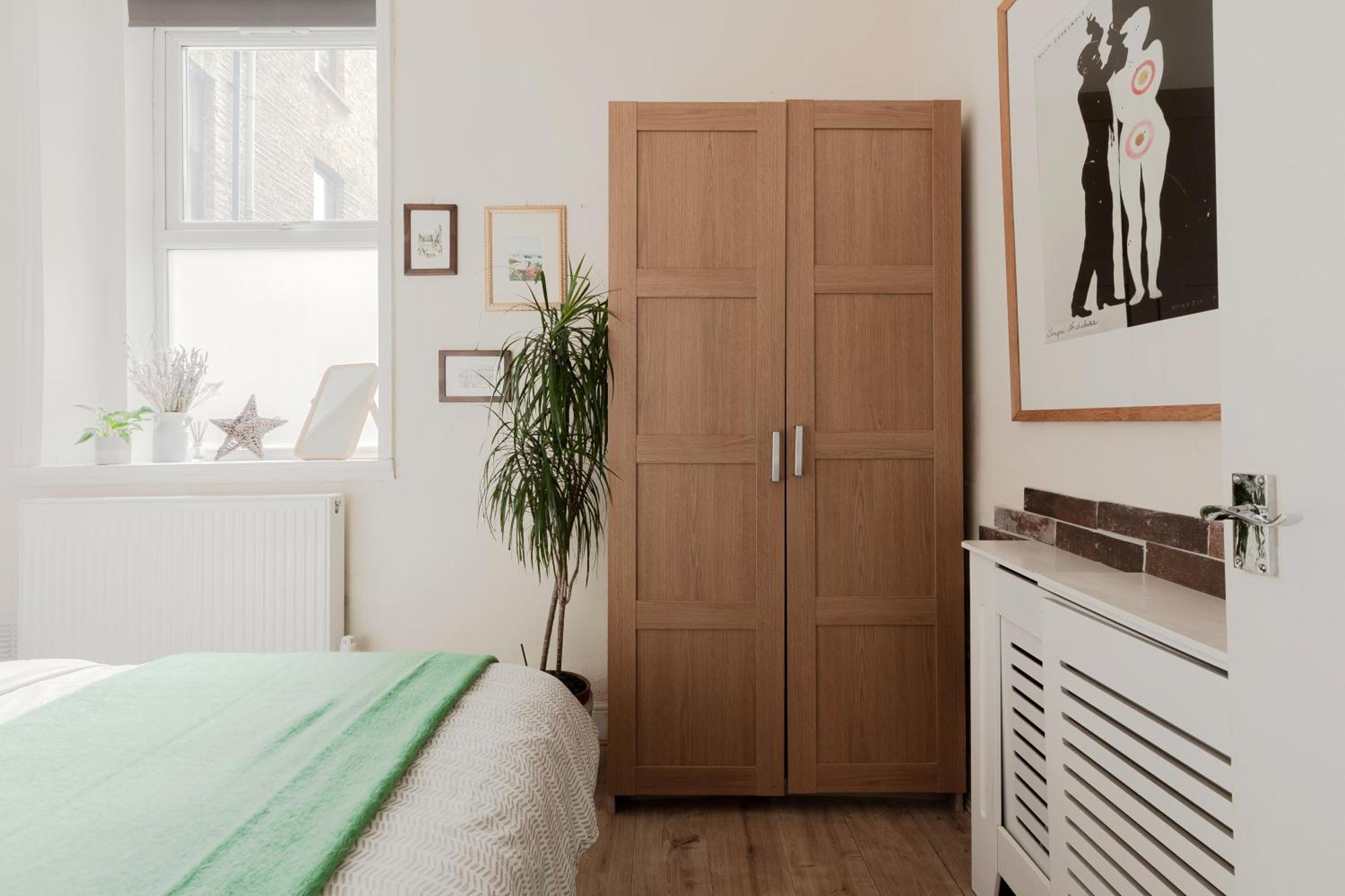 Arty Escape In - Zone 2 * London