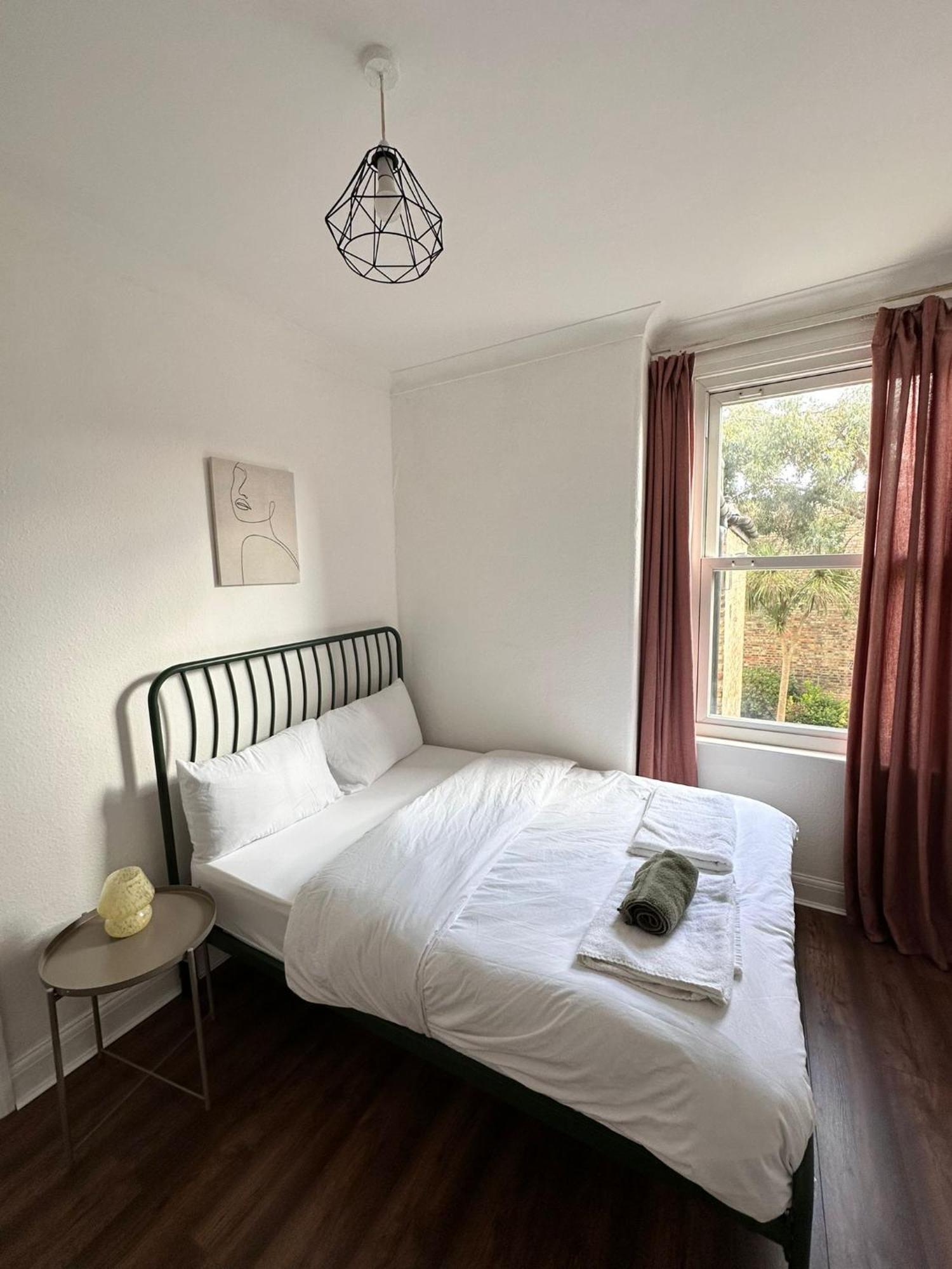 Hébergement de vacances Charming, Renovated In Willesden Londres