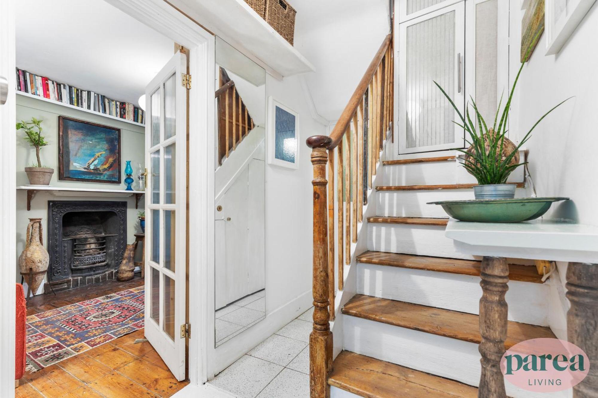 Parea Living - Cosy 1-bed Artistic Flat At Newington Apartamento *