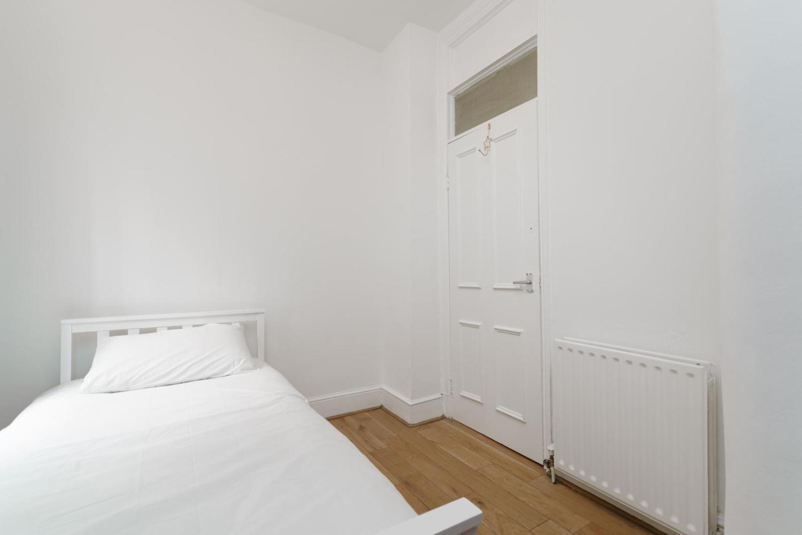 2 Bedroom Cosy Londres