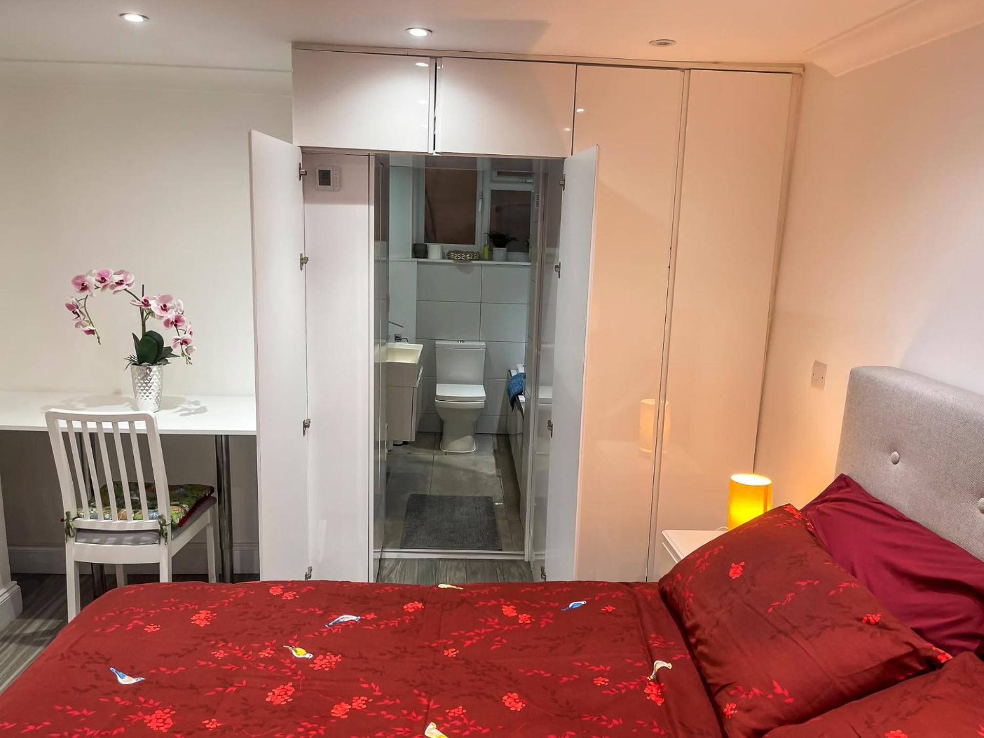 Appartement 1 Bedroom Flat With Whirlpool Bath Londres