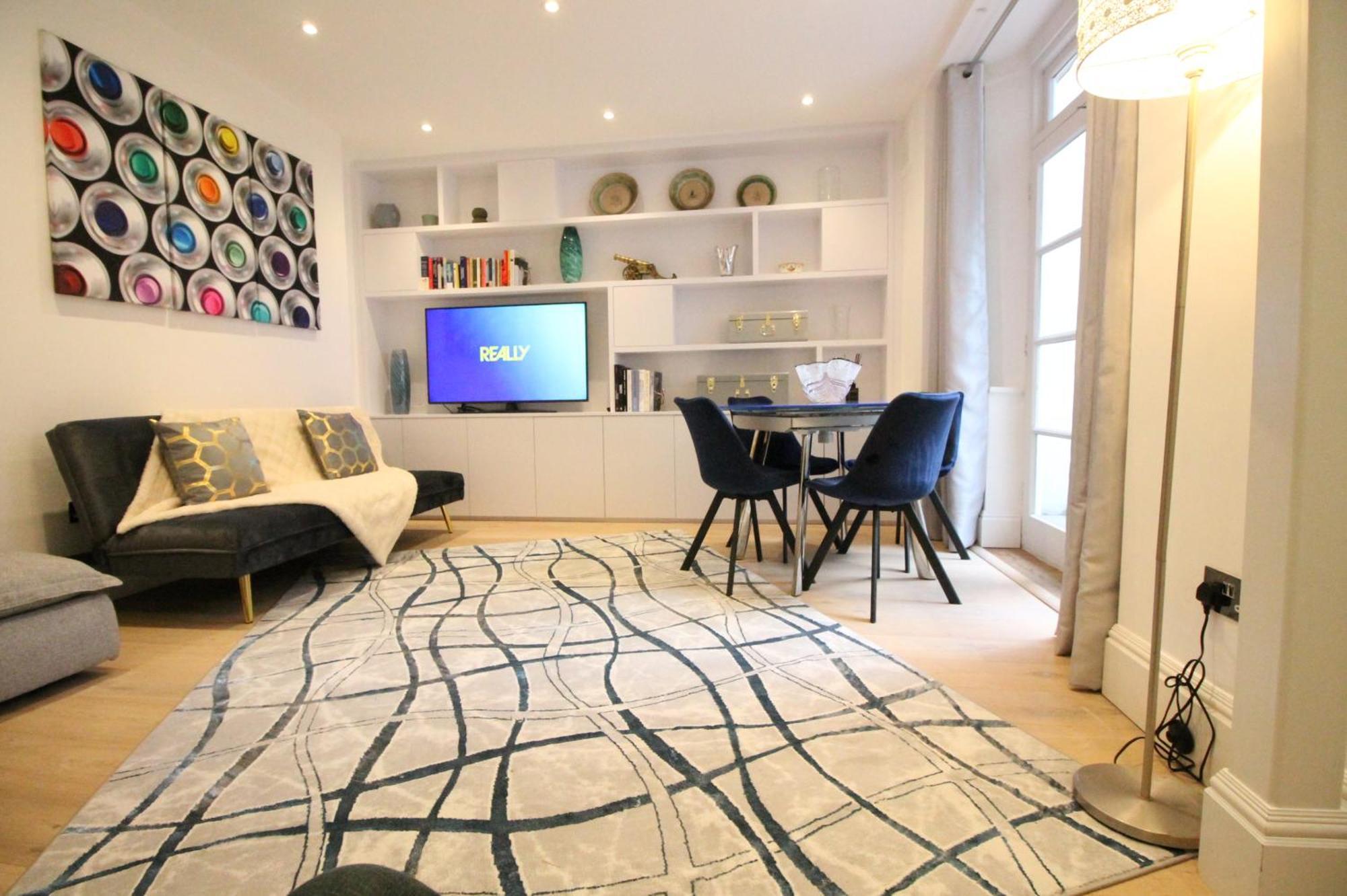 Trendy 2bedroom And 2 Bathroom Flat, Quiet Nottinghill Street Apartamento *
