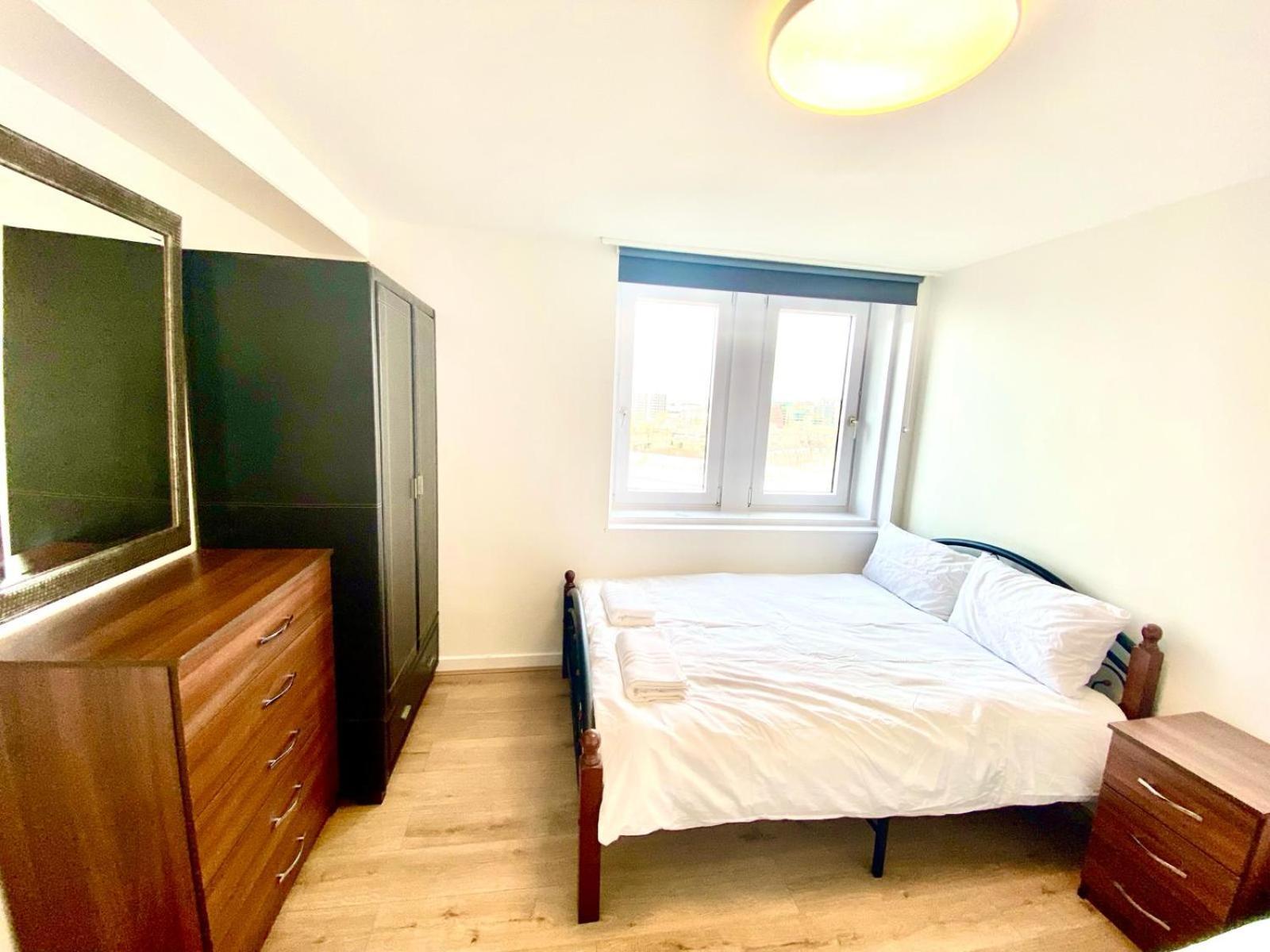 Comfy Two Bedroom Flat Edgeware Road In Appartement *
