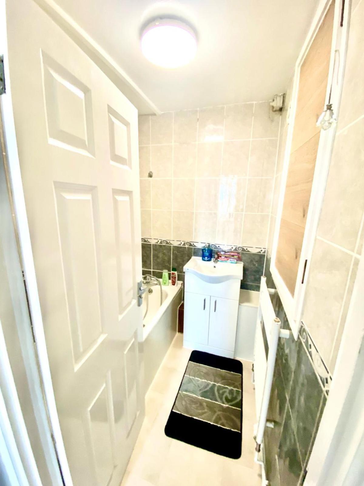 Appartement Comfy Two Bedroom Flat Edgeware Road In Londres