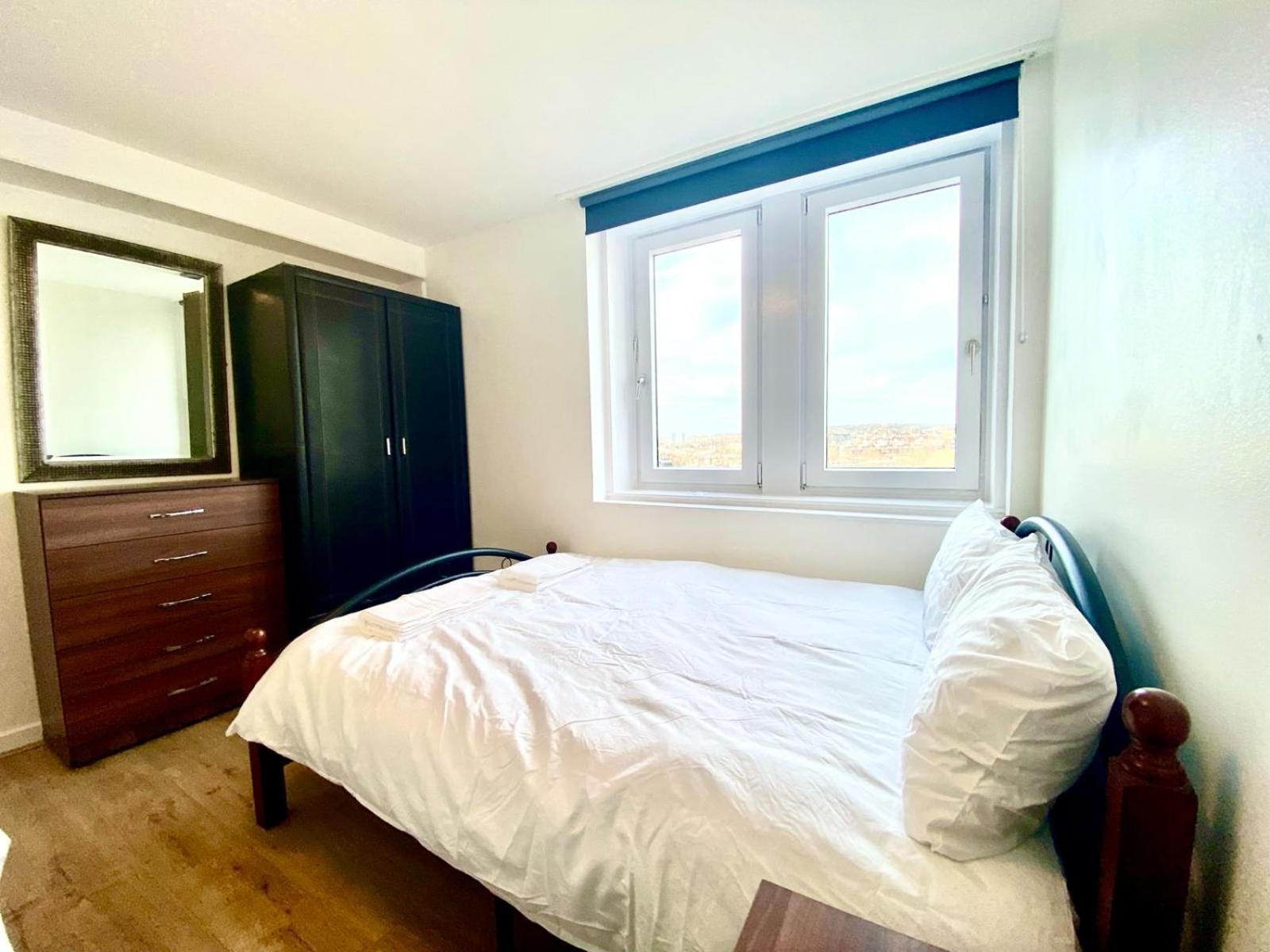 Apartment Comfy Two Bedroom Edgeware Road In London