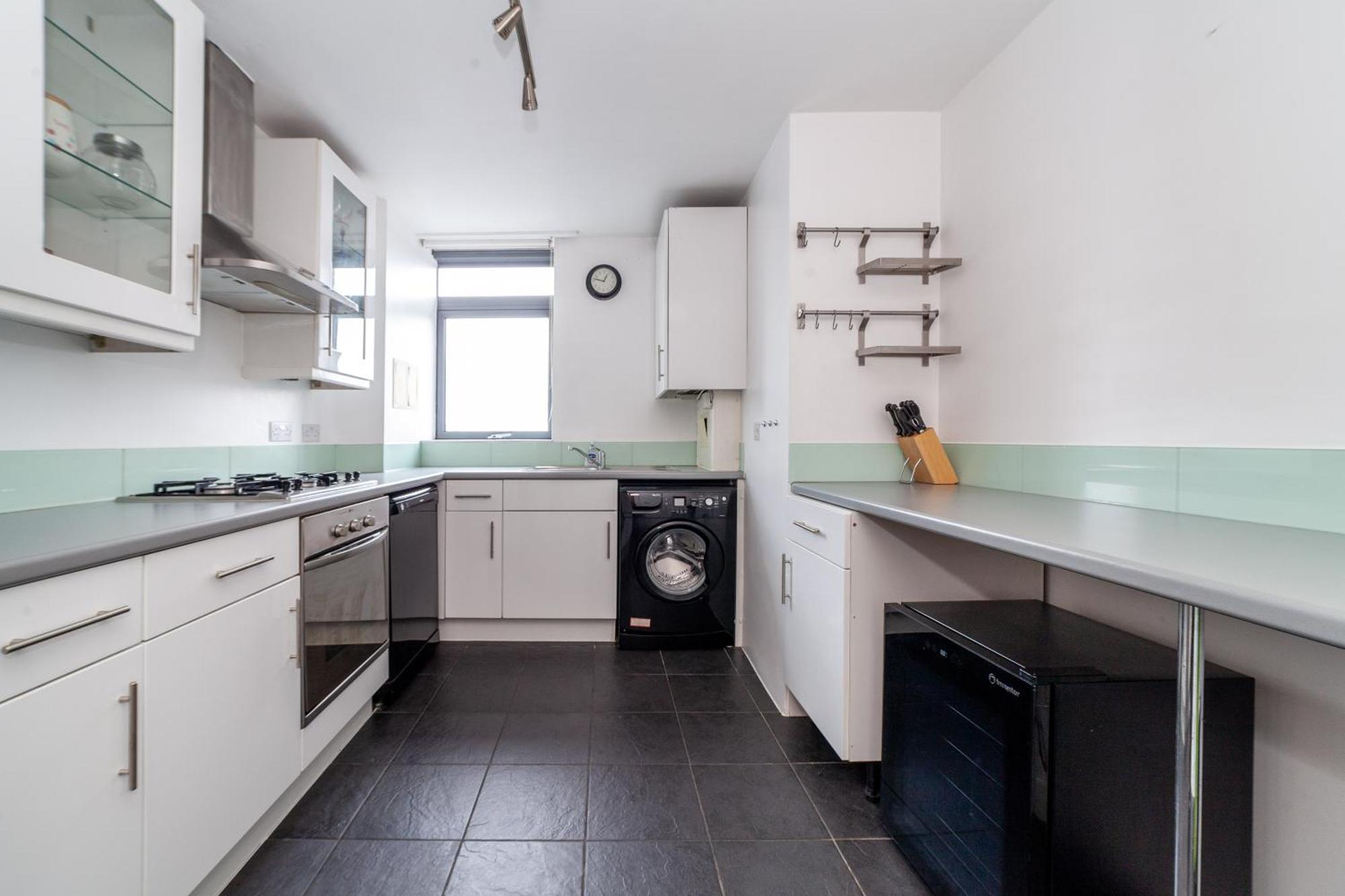 Magnificent 2 Bedroom Flat, Caledonian Road