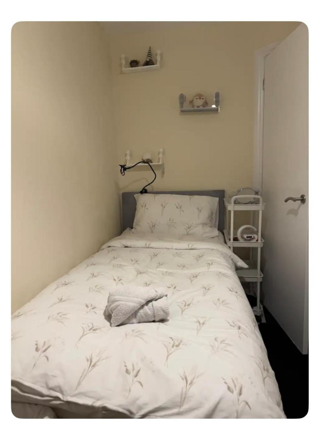 Excel Single - 5mins To Excel & 10mins To Canary Wharf Londen