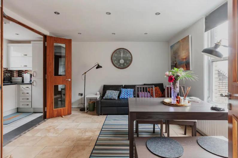 Clifton - Luxury 1 Bed Flat - 1 Min Walk To Tube Apartment