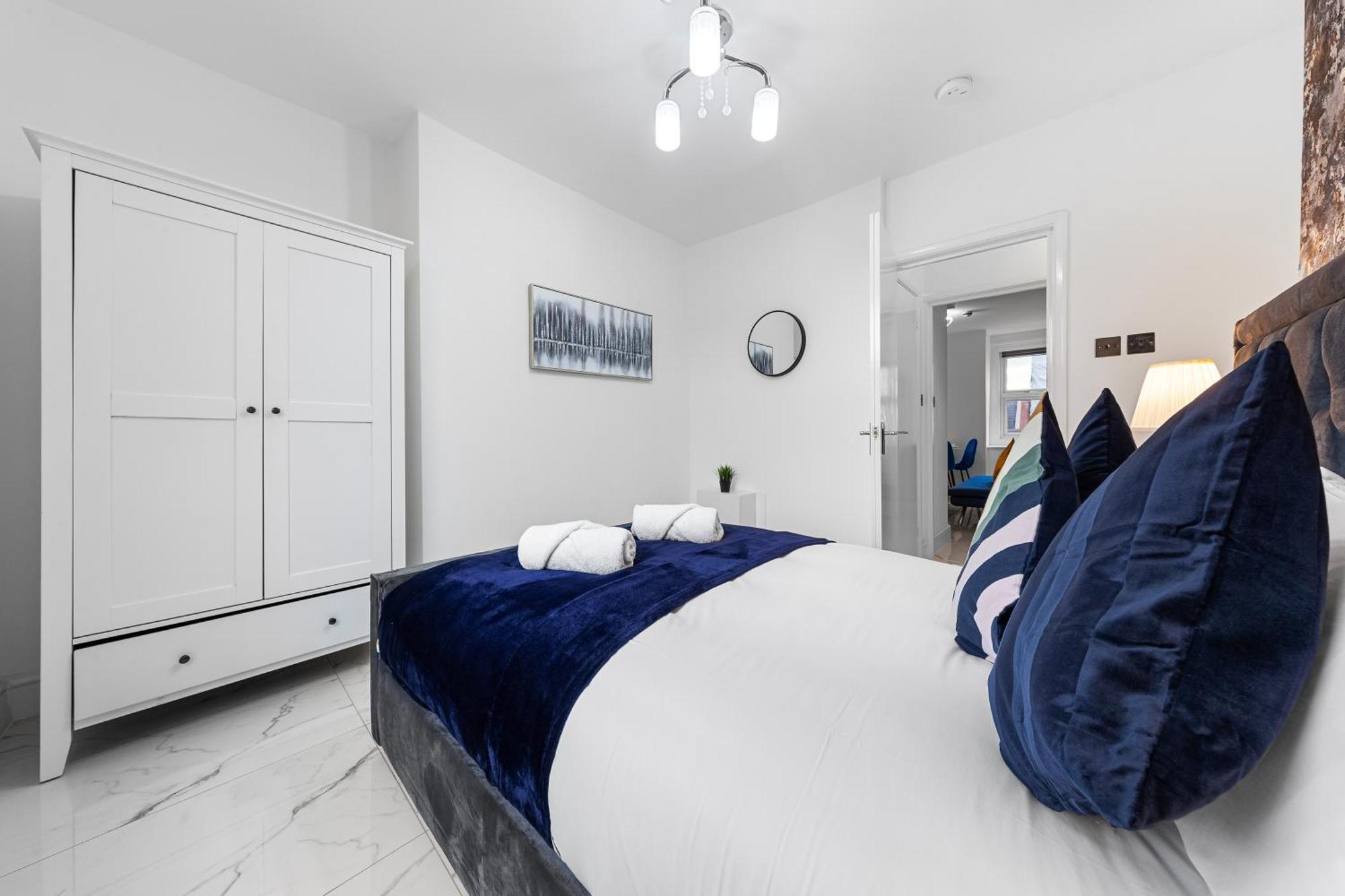 Modern One Bedroom Flat - Sleeps 3 - Transport Links - Finchley Road, Euston, King Cross Station - Nw3 * London