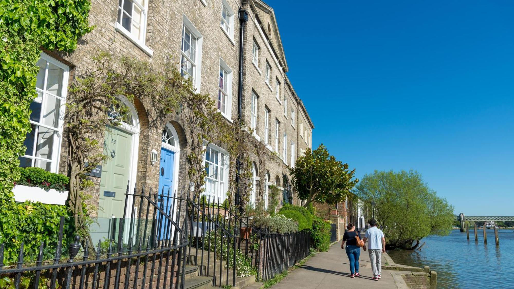 8 Ravenscourt Gardens * Londen