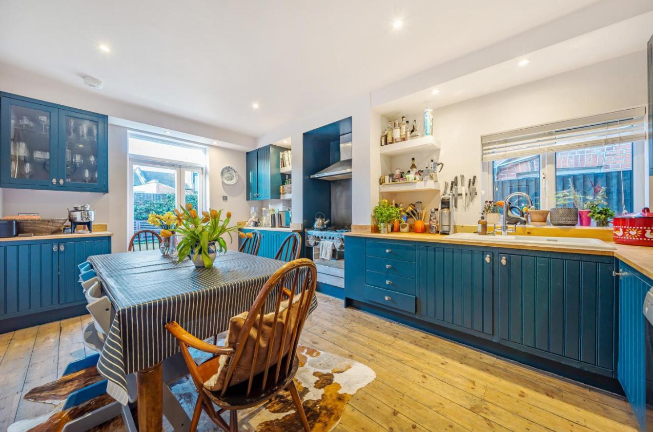 Hébergement de vacances Fantastic Edwardian 3br House W Gdn, Kensal