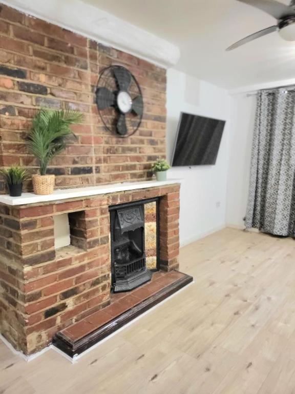 Appartement Three Bed Flat In Mile End Londres