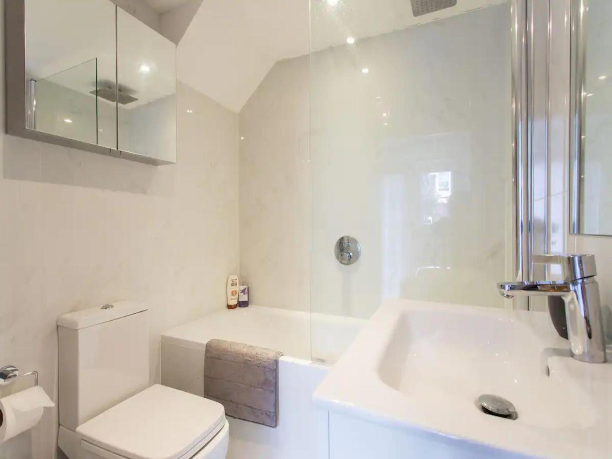 Paddington 5mins From St Mary Hospital Pass The Keys Apartment
