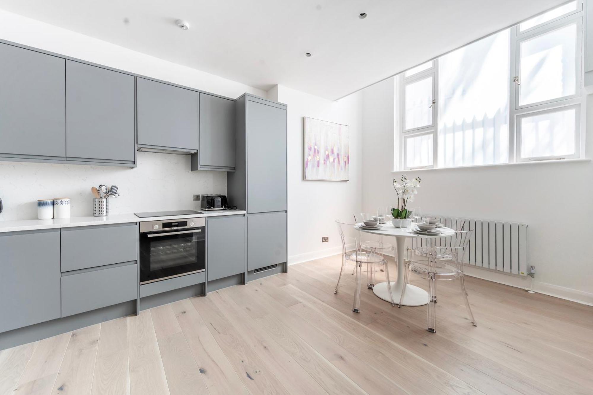 Сasa de vacaciones Townhouse Moments From Hyde Park & Notting Hill - Free Luggage Storage Nearby And In Unit Washing Machine & Dryer