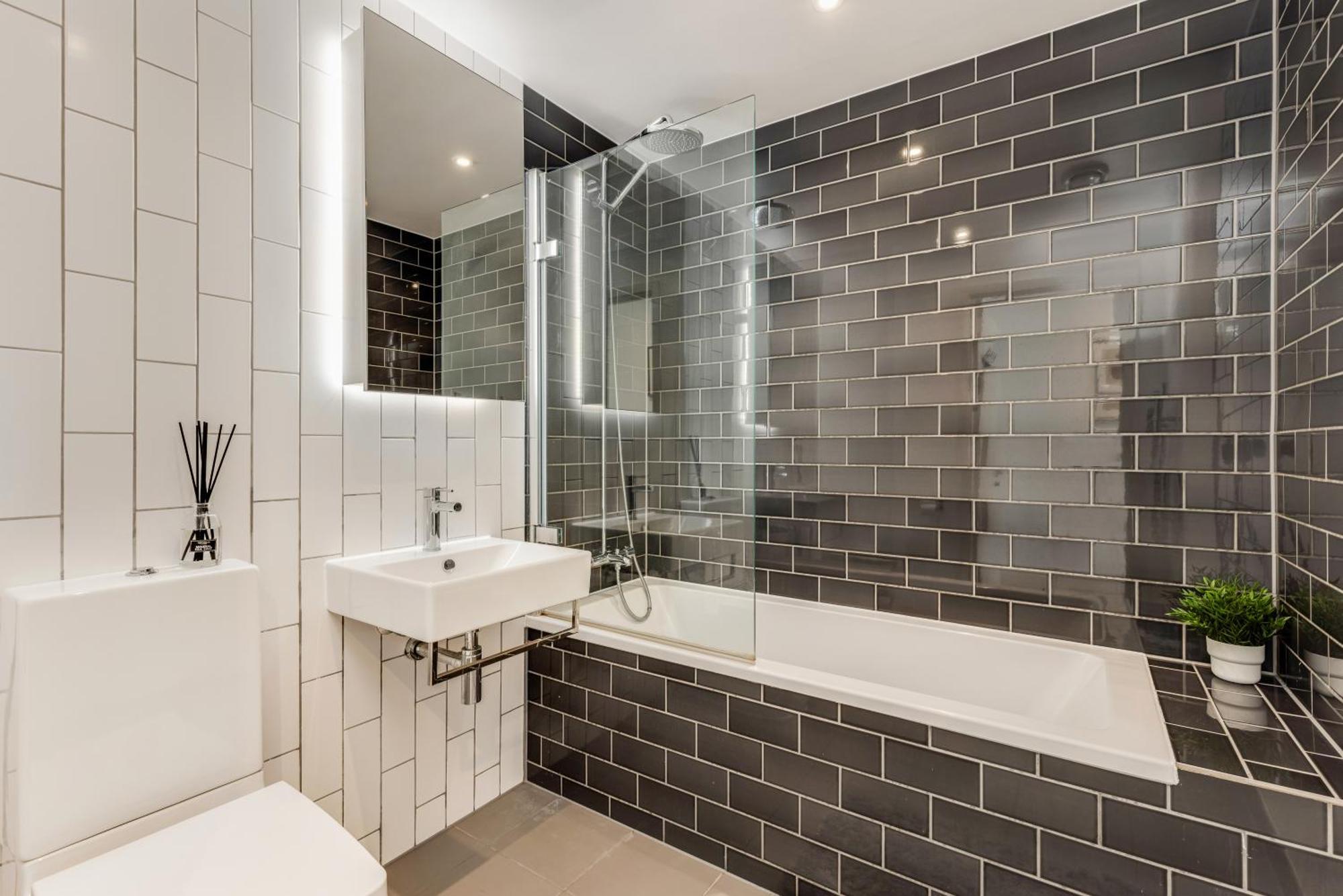 Khayat Homes - The Great Escape - 3 Bed Luxury Londres