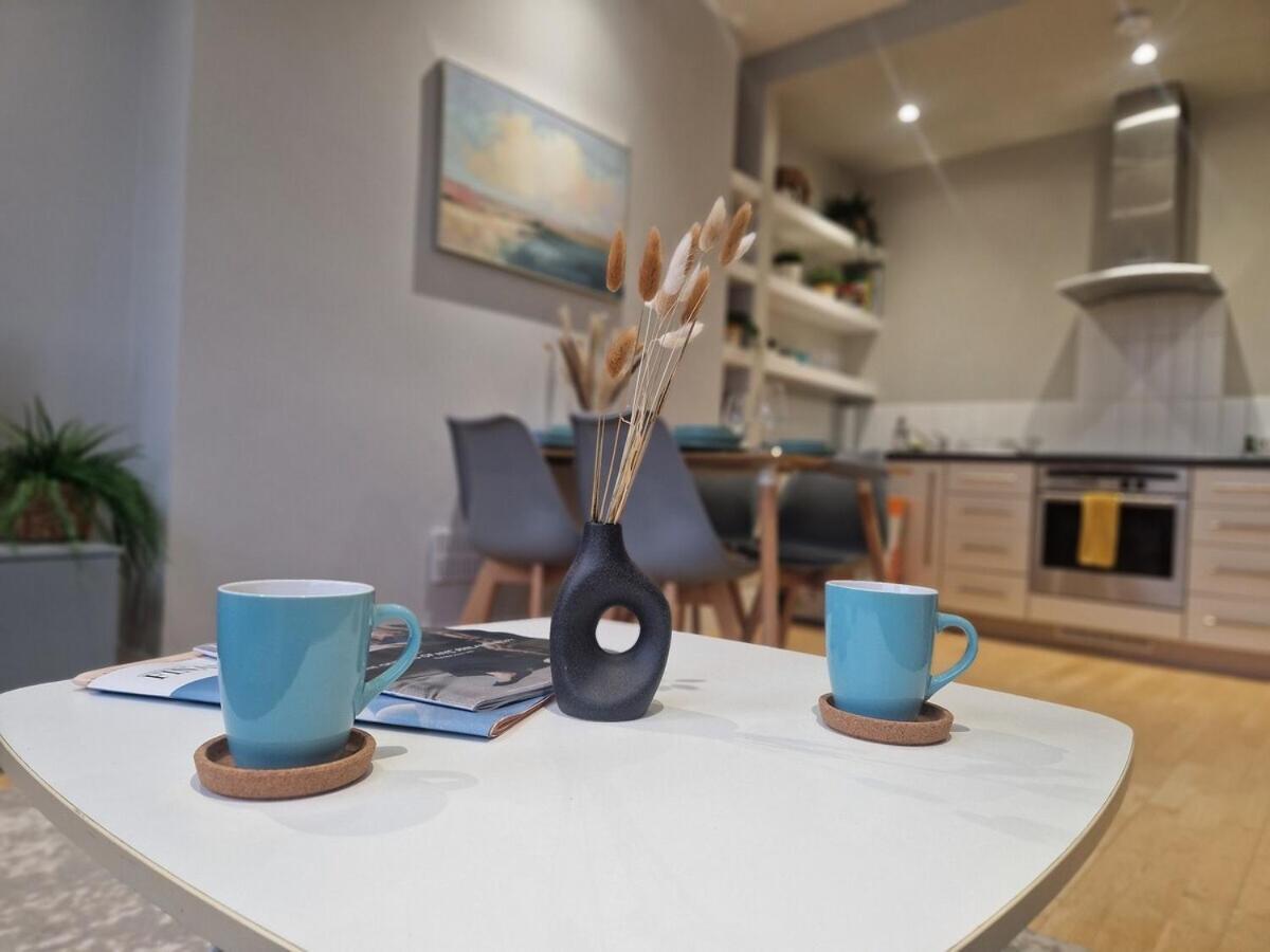 Appartement 1-bed Apartment, Close To Kensington Olympia With Free Wi-fi & Netflix Londen