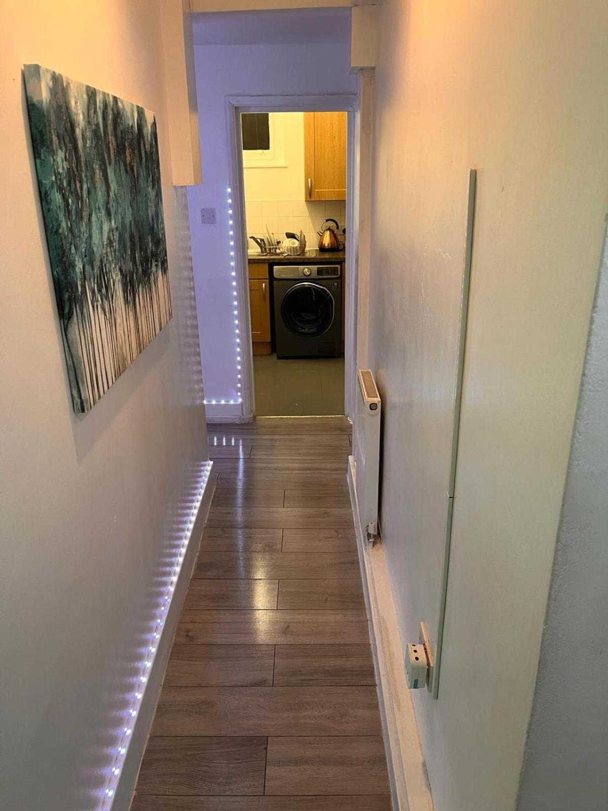 The Chelsea - 2 Bed Haven Apartment *