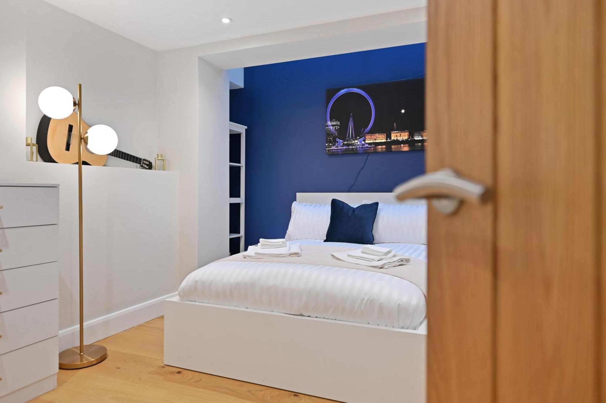 Stunning 2 Bed Basement Flat In Hammersmith Apartment London