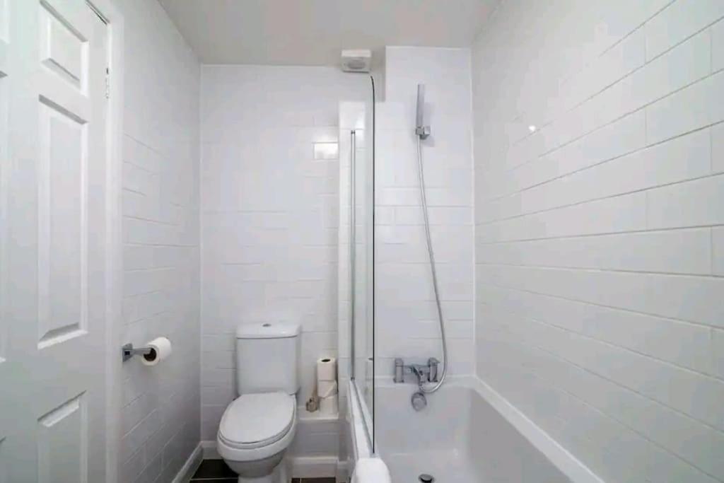 Quiet 4 Bedroom House Between Camden & Kings Cross Casa de férias