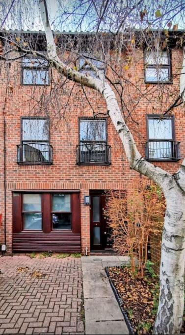 Casa de férias Quiet 4 Bedroom House Between Camden & Kings Cross Londres