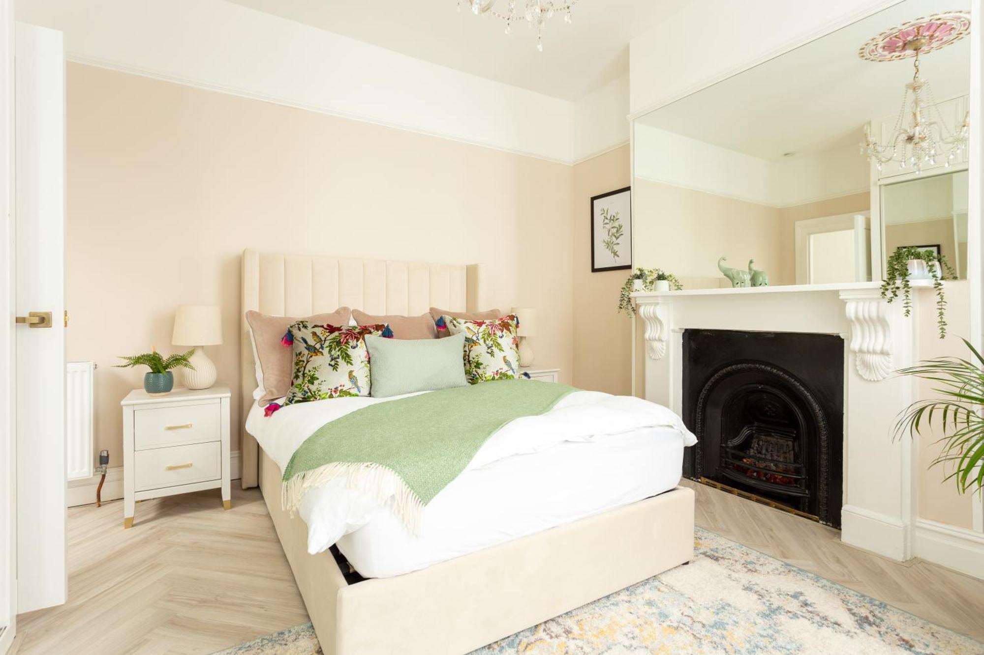 Vakantiehuis Stunning Large 4 Bedroom Victorian *
