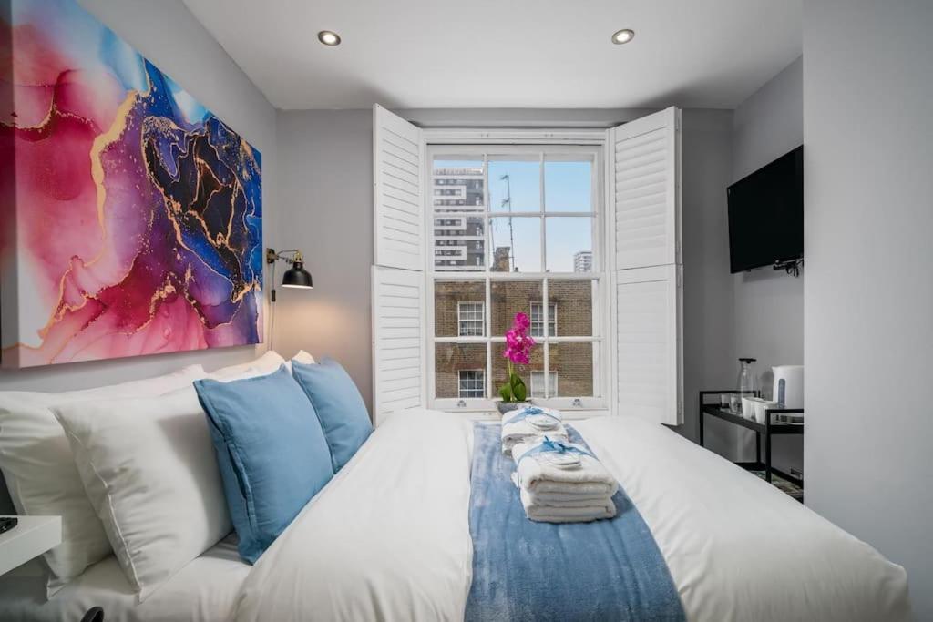 Luxury 6 Bedroom House In Star Street Londres
