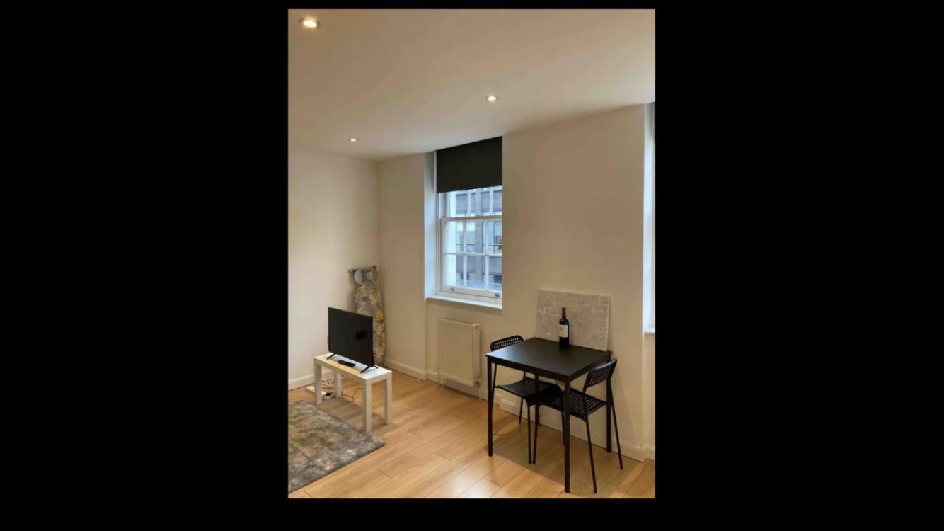 Two Double Bedroom Flat In Soho * London