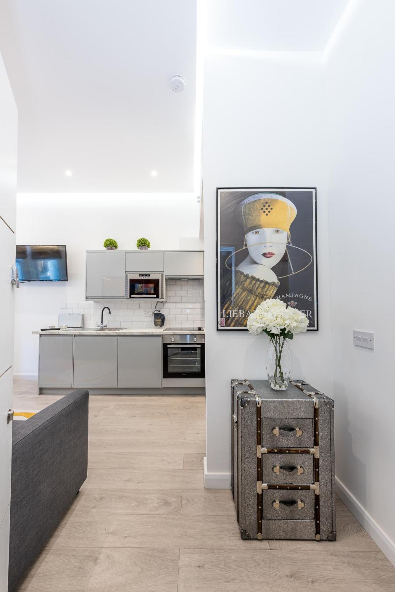 Apartment Casa Italia Near Kings Road In Chelsea With Wifi & Washing Machine London