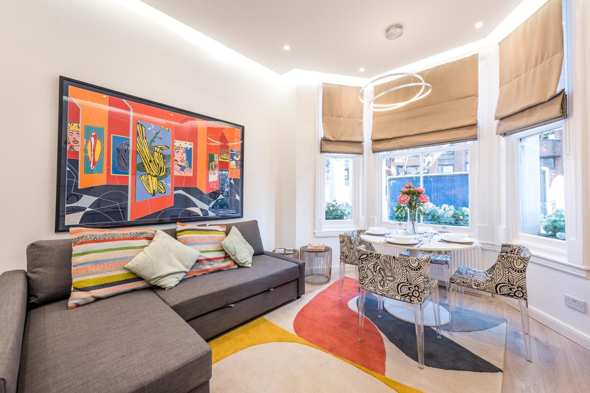 Casa Italia Near Kings Road In Chelsea With Wifi & Washing Machine * London