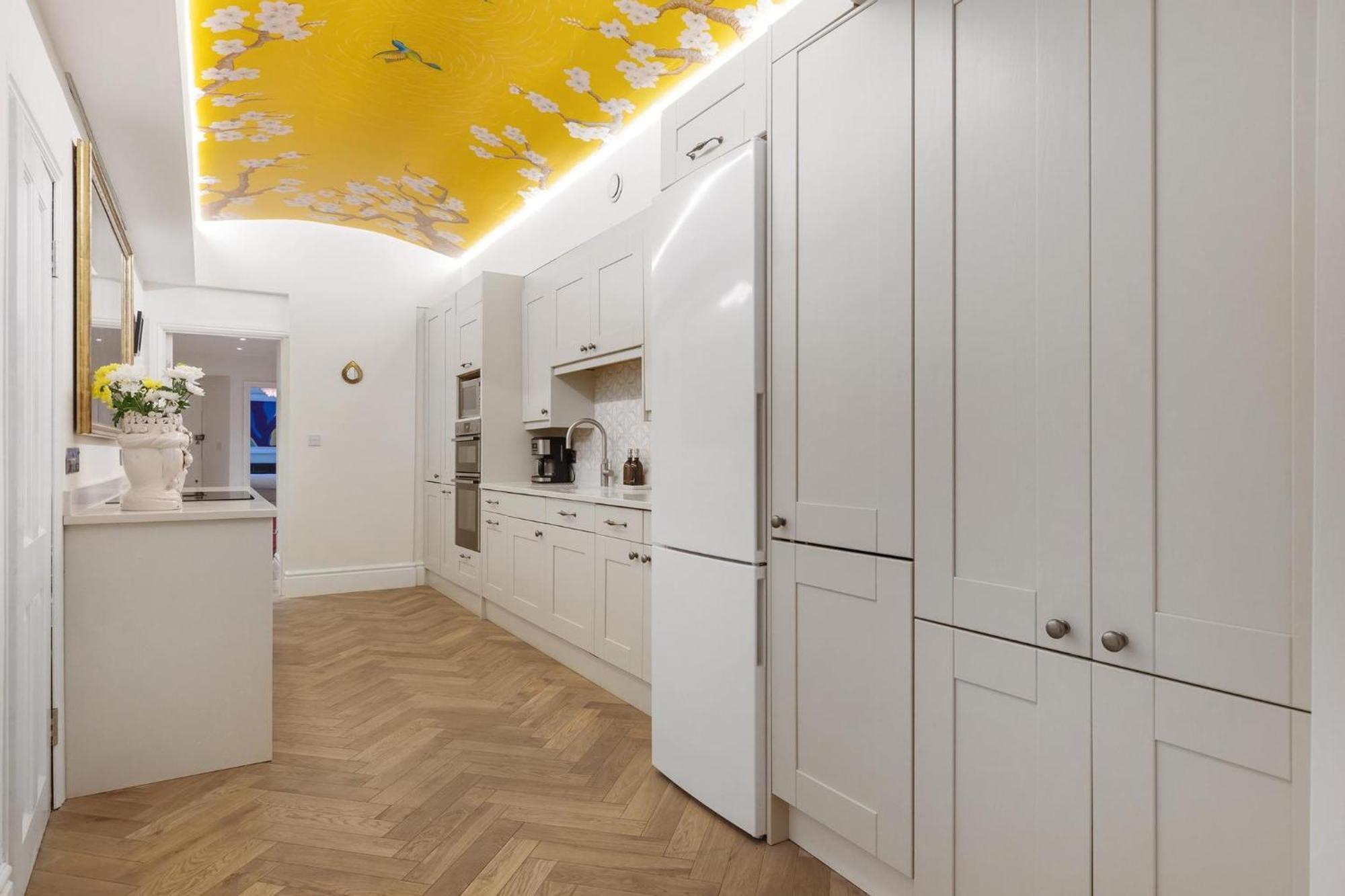 Stylish Kensington Courtyard Appartement