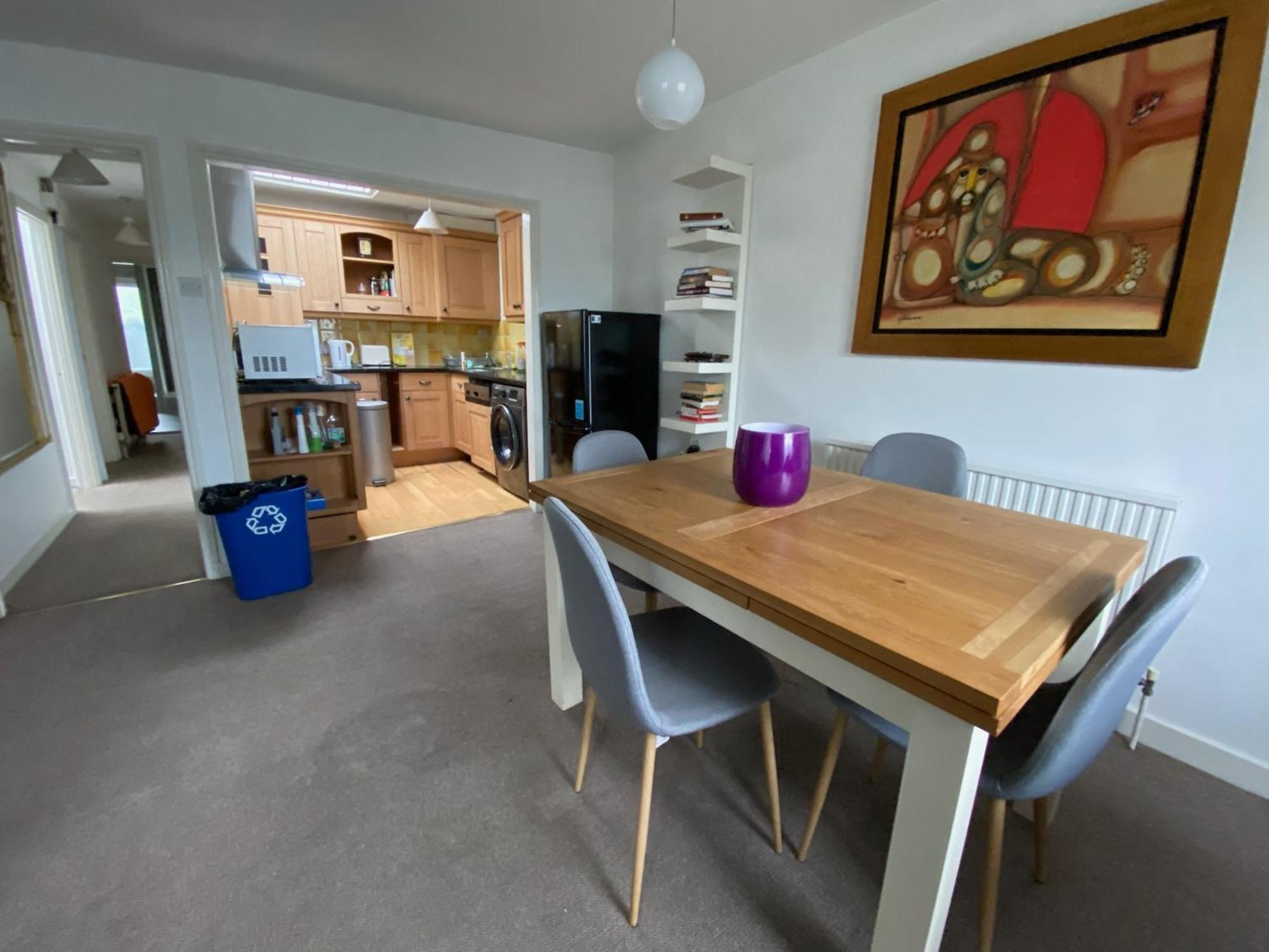 3 Bedroom Top Floor Kensington * Londres