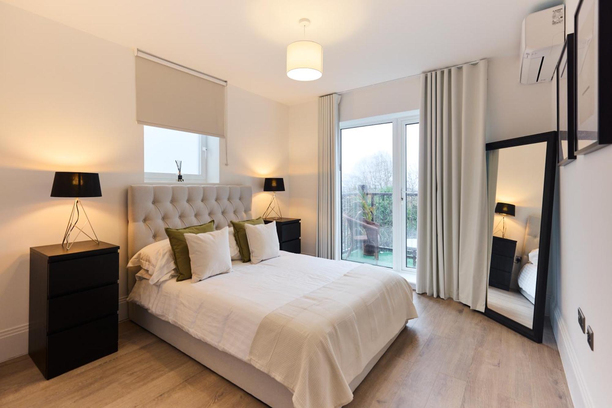 The Wembley Park Arms - Modern 2bdr Flat With Parking + Balcony Apartamento *