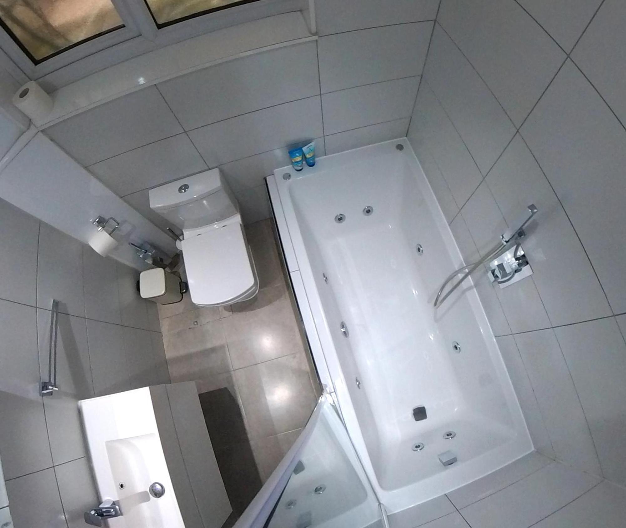 Ensuite With Jacuzzi