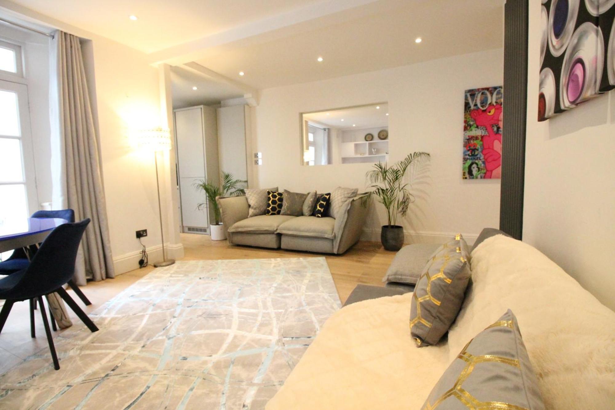 Trendy 2bedroom And 2 Bathroom Flat, Quiet Nottinghill Street Apartamento *