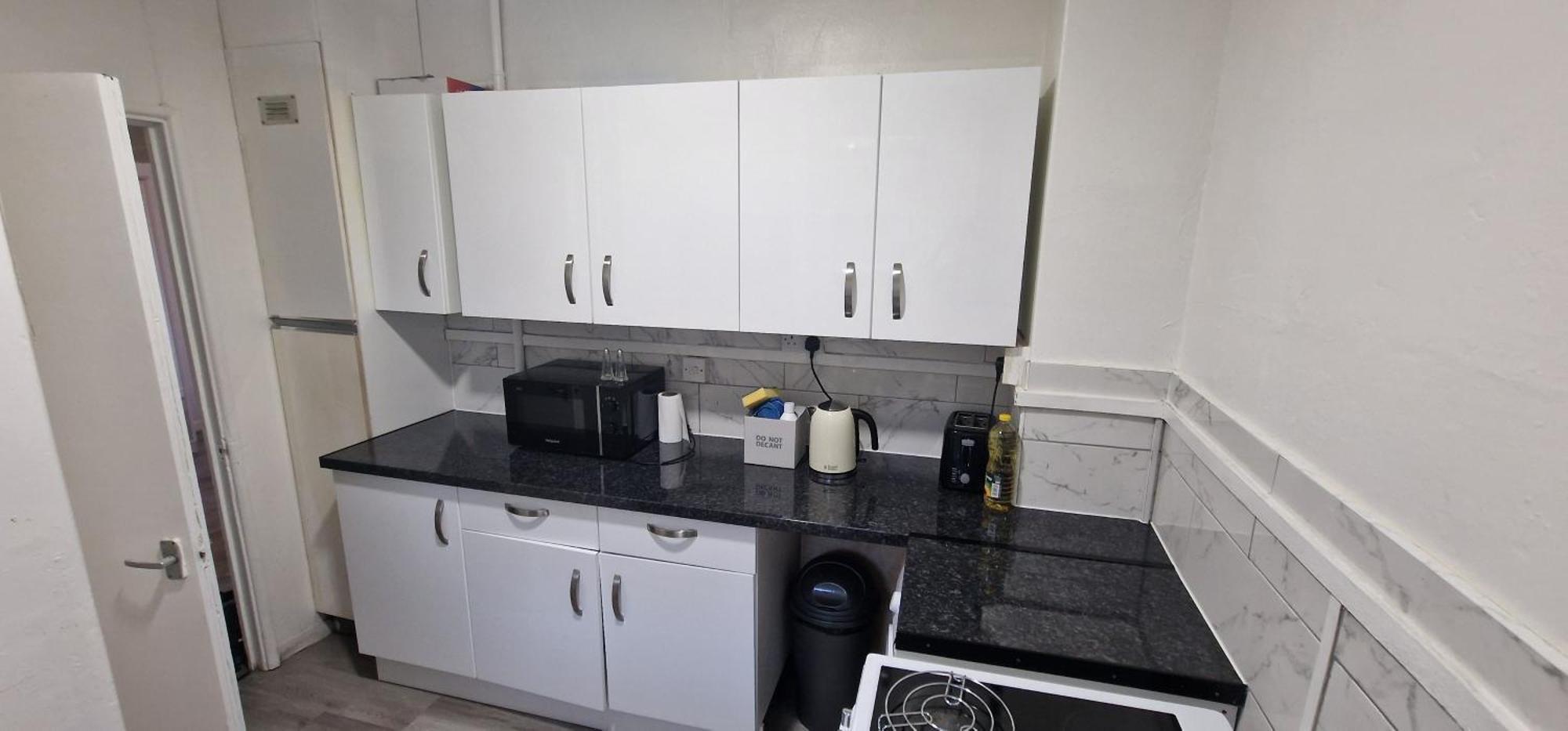 Comfortable 2 Bedrooms Flat In Oval Apartment London