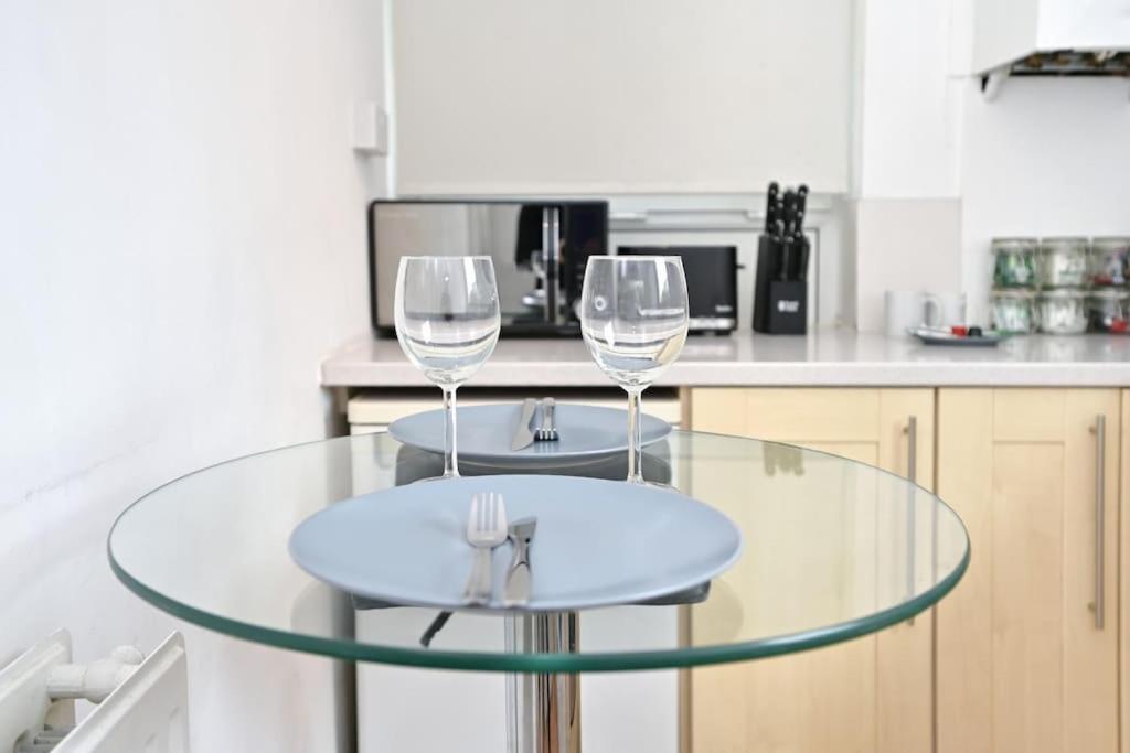Regents Park- Ucl, With Balcony Apartment *