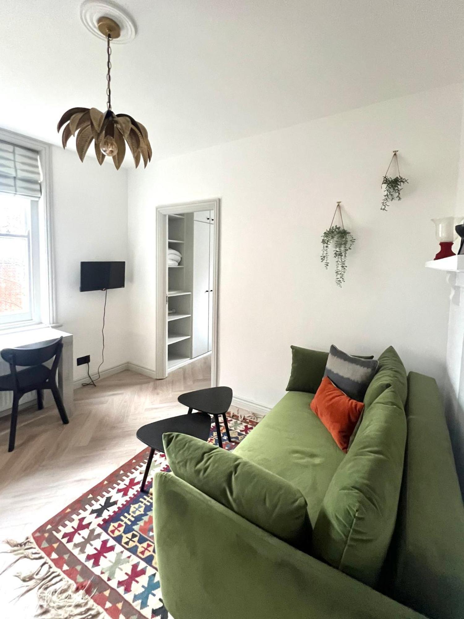 Cozy And Bright One Bed In Marylebone Apartment London