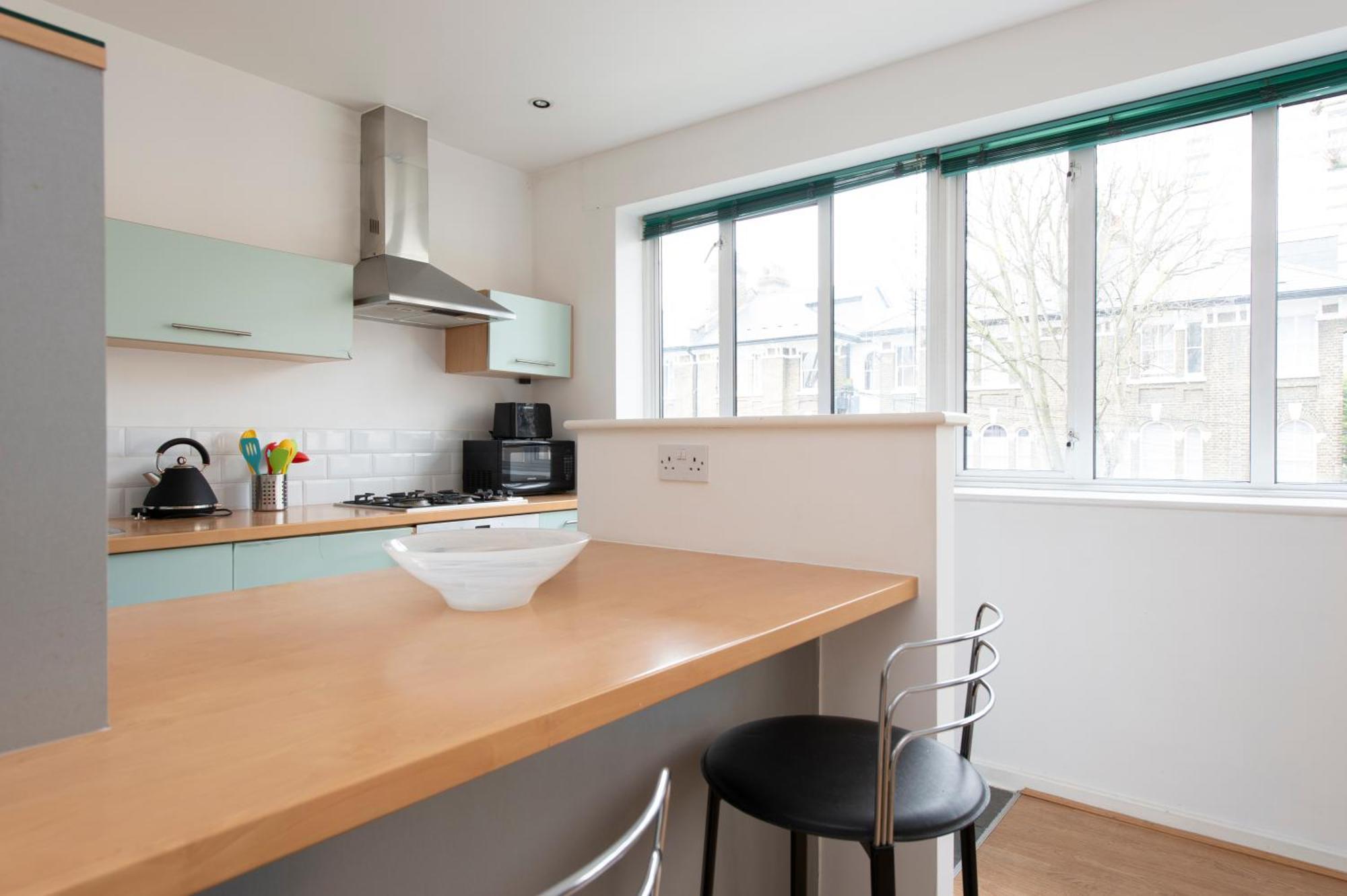 Modern Luxury By Bow Road Station Apartment London