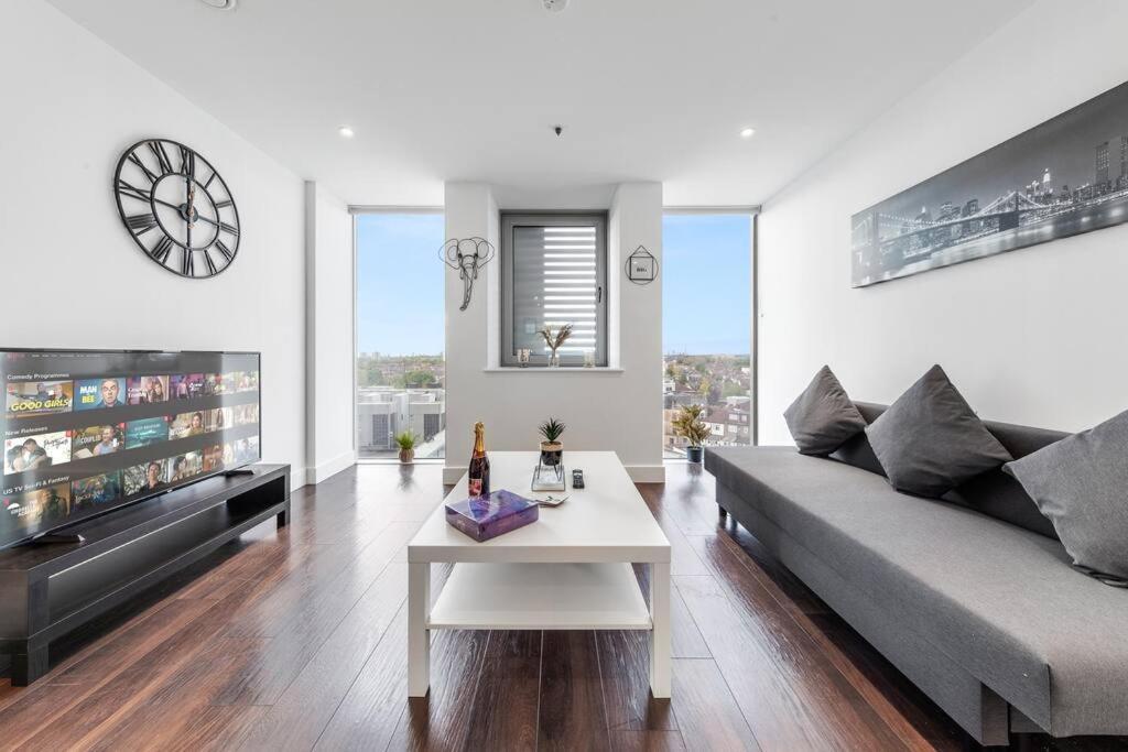New In Britannia Point Bp4 Apartment