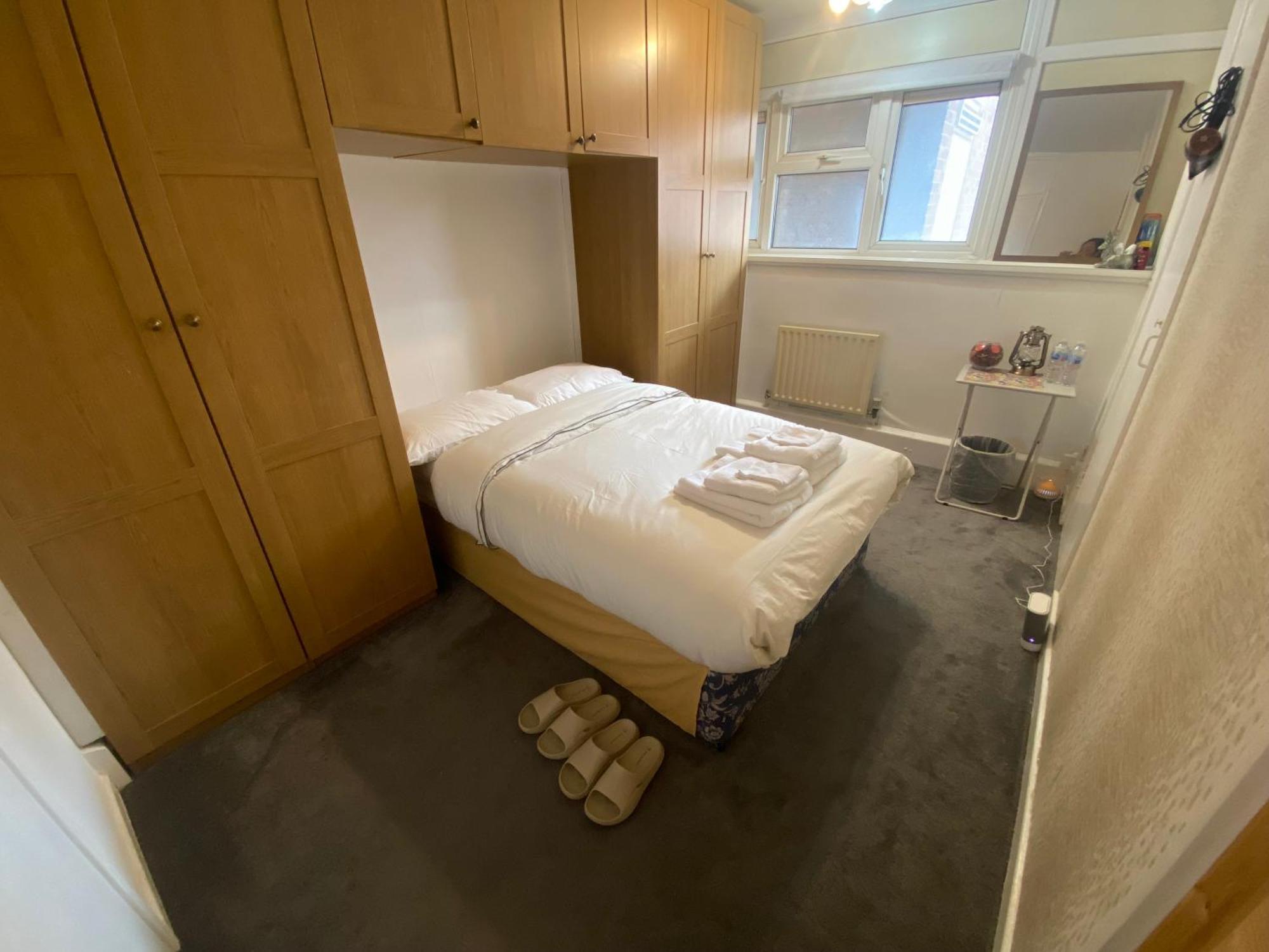 Quarto em Acomodações Particulares 9 Russell Court, King Close Londres