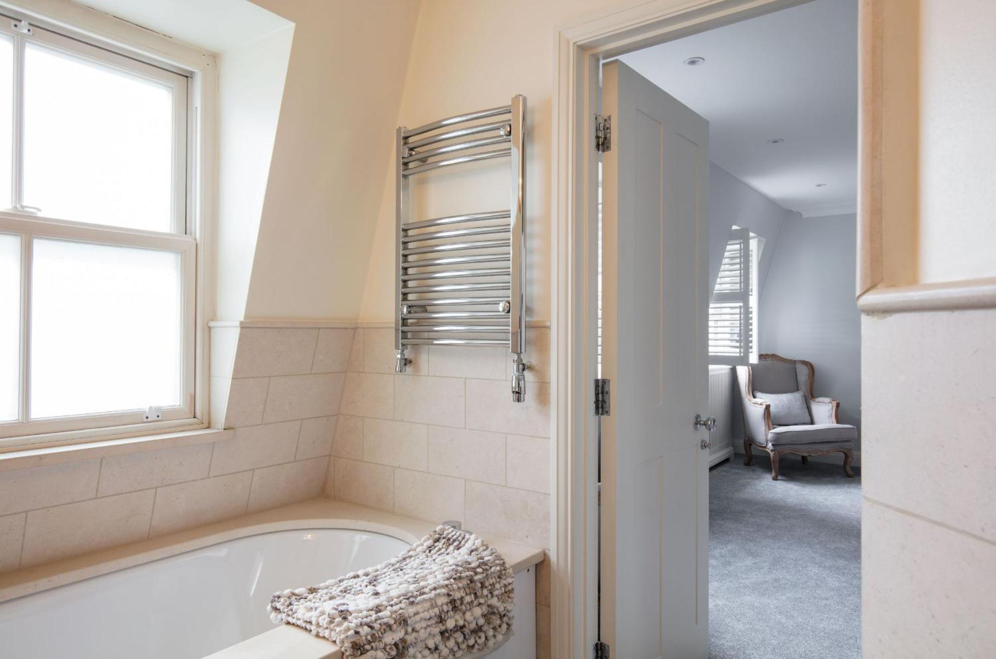 Spacious Quiet 4bedrooms 6beds House With Private Garage 5min Walk To Paddington Station * Londres