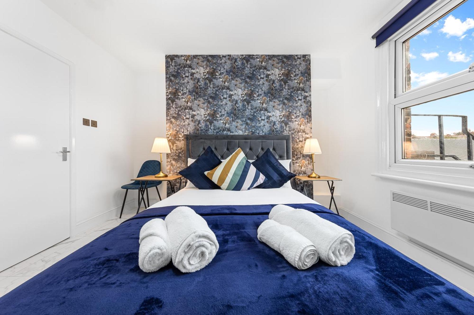 Modern One Bedroom Flat - Sleeps 3 - Transport Links - Finchley Road, Euston, King Cross Station - Nw3