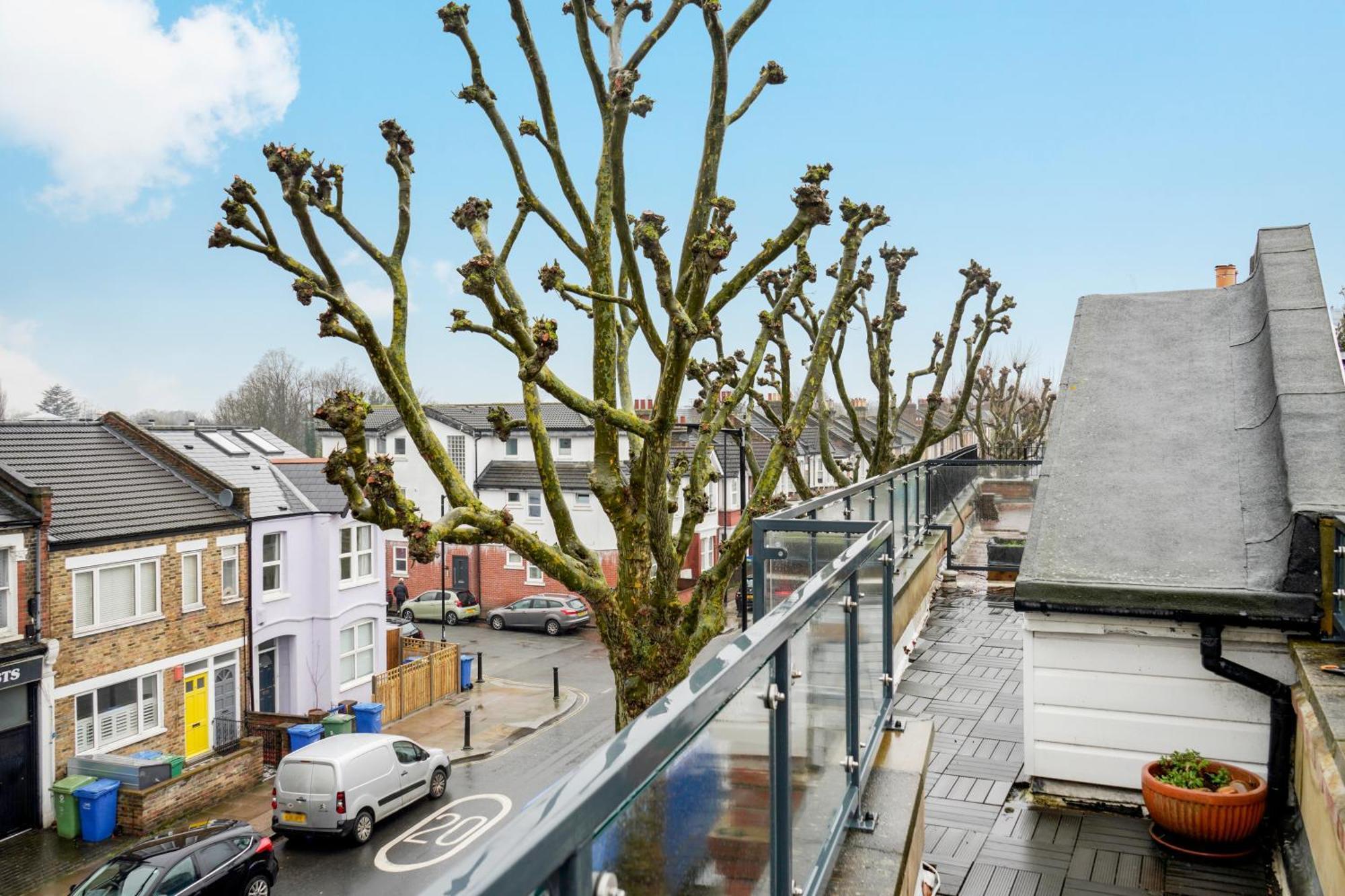 Charming 2 Bed House - Roof Terrace & Parking Ferienhaus *