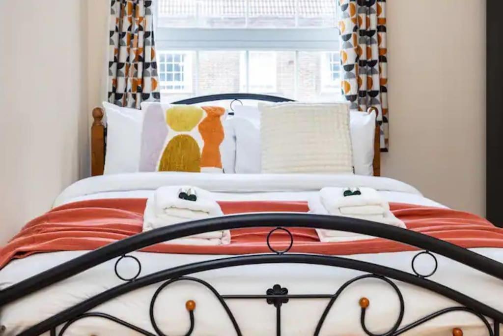 Tranquil 1br In South Bank With Onsite Parking Apartamento