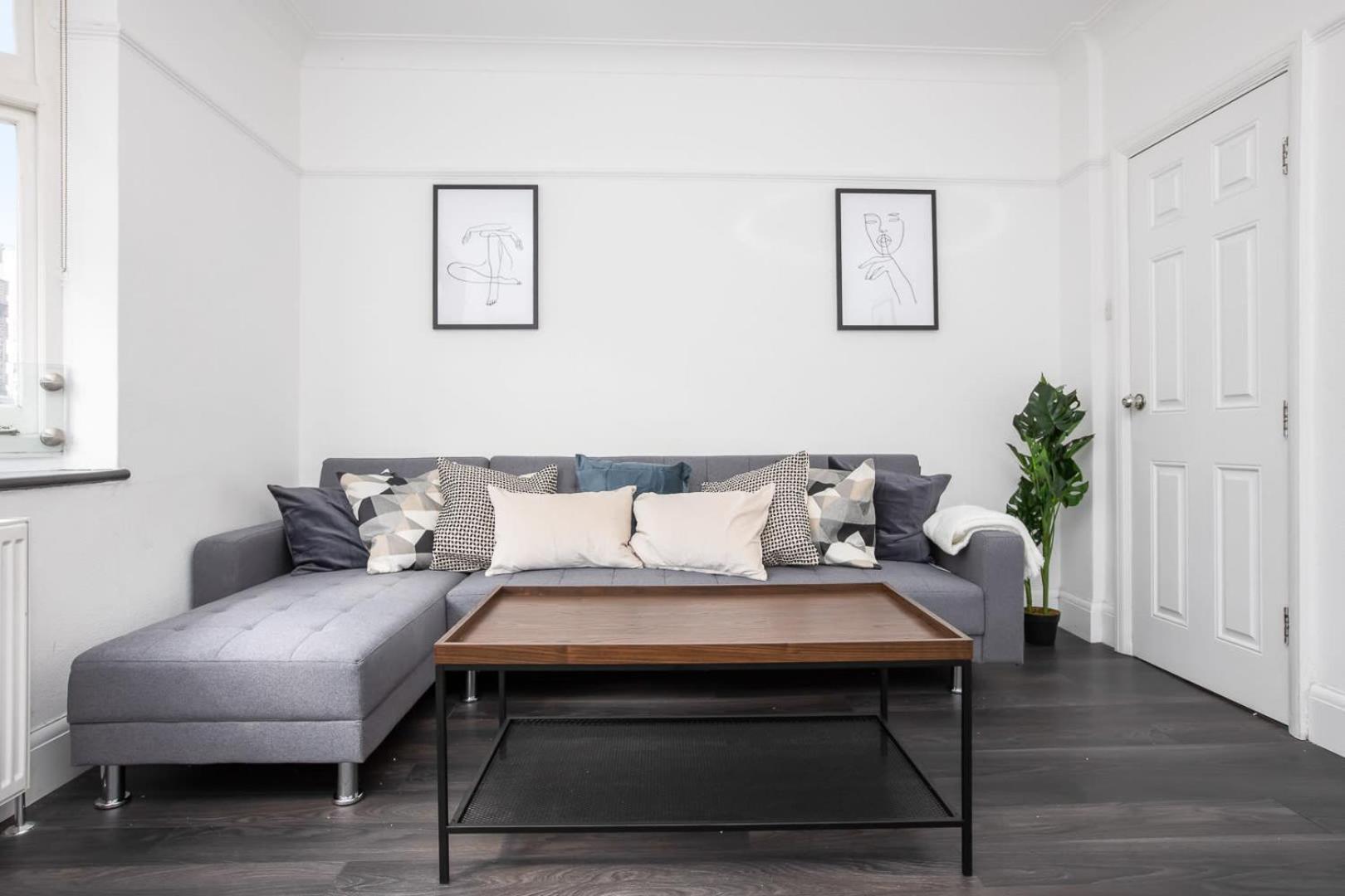 Modern 2 Bed In Prime Camden Sleeps 6 Londres