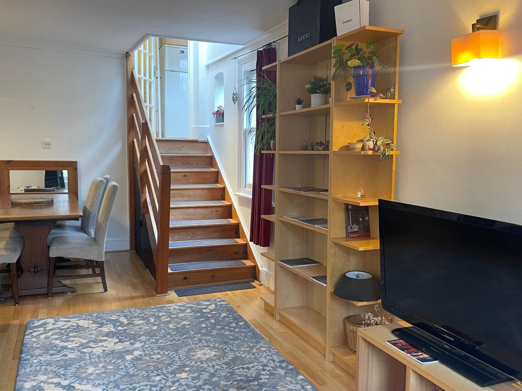 10 Min To The Heart Of - Zone 2 - Charming 2 Bed Appartement *