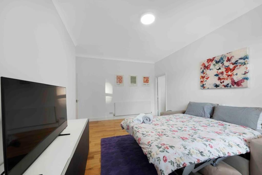 Appartement Large 2 Bed Acton Park Chiswick Londres