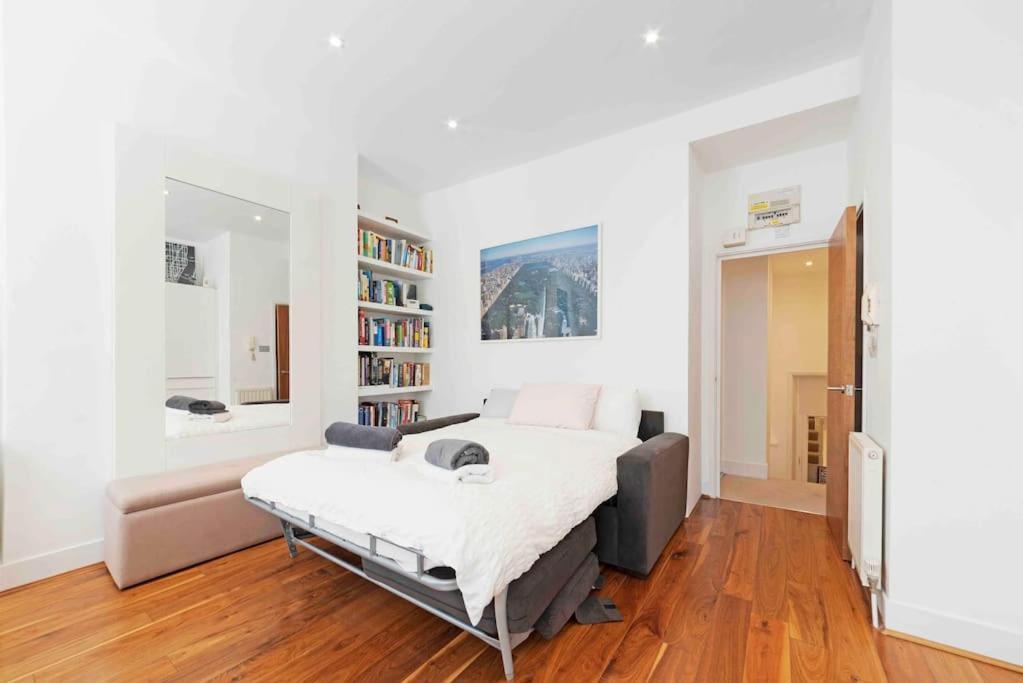 Huge 1 Bed -sleeps 4 De Lux Soho Fitzrovia Apartamento